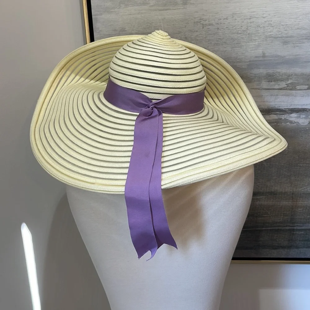 Hat - Picture 4 of 7